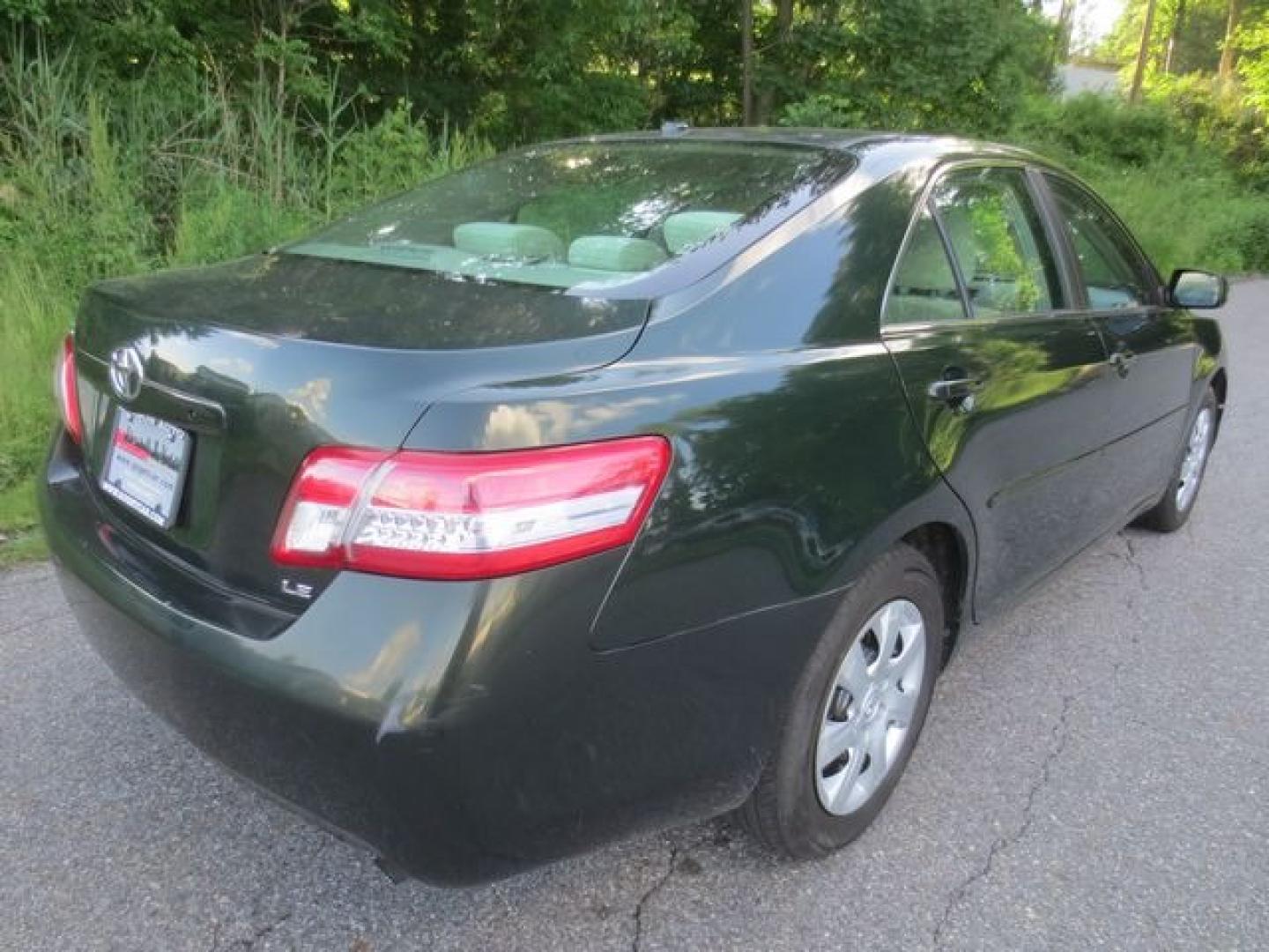 2011 Green /Beige Toyota Camry LE (4T1BF3EK9BU) with an 2.5 liter 4cyl engine, automatic transmission, located at 270 US Route 6, Mahopac, NY, 10541, (845) 621-0895, 41.349022, -73.755280 - Photo#3